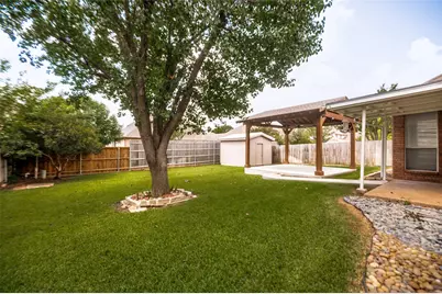 2724 Cedar Springs Court, Bedford, TX 76021 - Photo 4