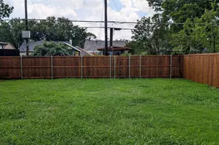 7215 Thurston Dr, Dallas, TX 75235 - Photo 30