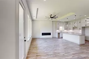 7215 Thurston Dr, Dallas, TX 75235 - Photo 8