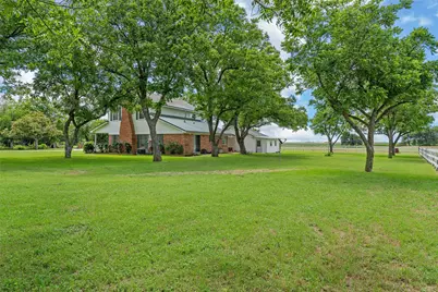 803 S Stallworth, Rosebud, TX 76570 - Photo 24