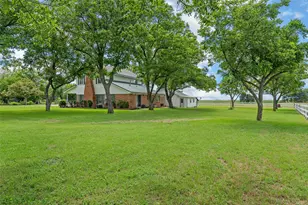803 S Stallworth, Rosebud, TX 76570 - Photo 24