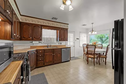 803 S Stallworth, Rosebud, TX 76570 - Photo 12