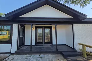 912 W Main St, Quinlan, TX 75474 - Photo 2