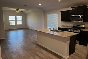 2221 Myrtle Beach Dr, Fort Worth, TX 76108 - Photo 4