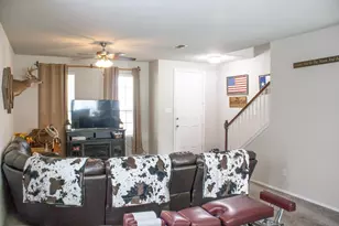 6022 Myers Ct, Providence Village, TX 76227 - Photo 6