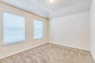 520 Pollyann Trl, Fort Worth, TX 76052 - Photo 12