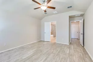 520 Pollyann Trl, Fort Worth, TX 76052 - Photo 20