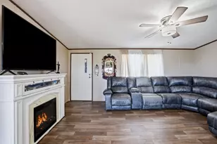 1420 Smooth Stone Dr, Cleburne, TX 76033 - Photo 4