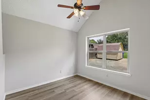 2710 Newkirk Ct, Euless, TX 76039 - Photo 16