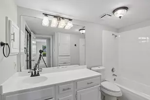 2710 Newkirk Ct, Euless, TX 76039 - Photo 14