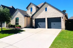 12109 Prudence Dr, Fort Worth, TX 76052 - Photo 2