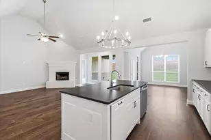 12109 Prudence Dr, Fort Worth, TX 76052 - Photo 10