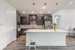 5028 Sandbrock Pkwy, Aubrey, TX 76227 - Photo 12