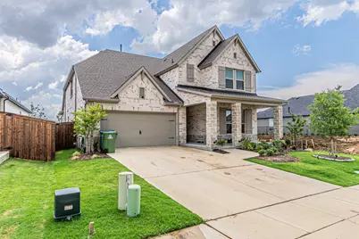 5028 Sandbrock Parkway, Aubrey, TX 76227 - Photo 2