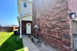 229 Irick Ct, Aubrey, TX 76227 - Photo 2