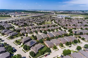 419 Paluxy Dr, Irving, TX 75039 - Photo 36