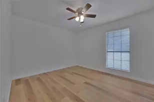 2944 Whispering Creek Ln, Burleson, TX 76028 - Photo 20