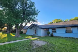 1619 Glenhill Ln, Lewisville, TX 75077 - Photo 4
