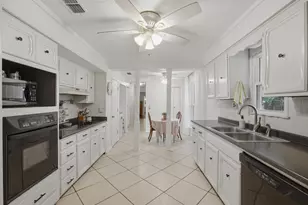 907 4th St, Graham, TX 76450 - Photo 10