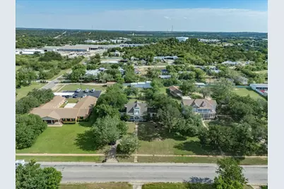 907 4th St, Graham, TX 76450 - Photo 34