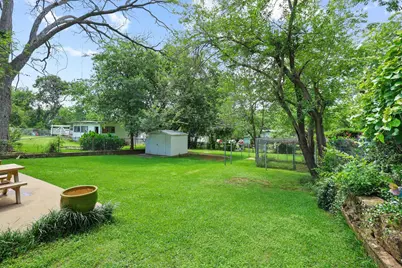 1322 W Chestnut Street, Denison, TX 75020 - Photo 26