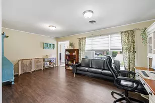 209 Linda Ln, Irving, TX 75062 - Photo 8