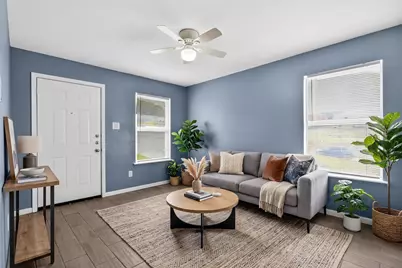 2701 18th Street #2, Fort Worth, TX 76106 - Photo 2