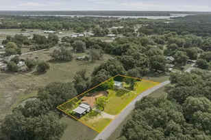 2916 Waterwood Dr, Granbury, TX 76048 - Photo 8
