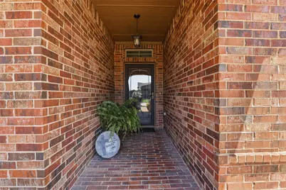 436 Millbrook Lane, Fort Worth, TX 76036 - Photo 6