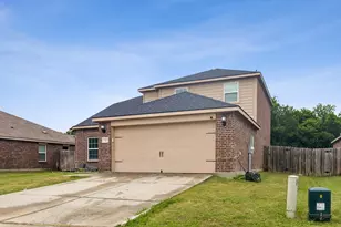 341 Magnolia Dr, Princeton, TX 75407 - Photo 2