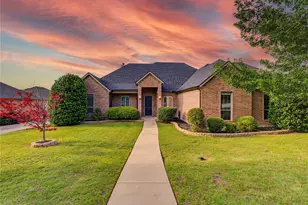 208 William Allen Ln, Decatur, TX 76234 - Photo 2