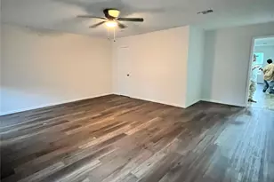 1209 Grinnell St, Dallas, TX 75216 - Photo 2