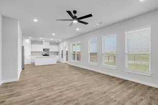 3825 Clovis St, Midlothian, TX 76065 - Photo 2