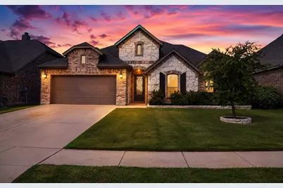 279 Paluxy Street, Burleson, TX 76028 - Photo 2
