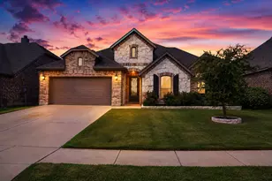 279 Paluxy St, Burleson, TX 76028 - Photo 2