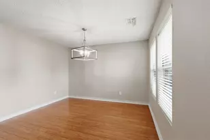 5421 Lansdowne Ave, Fort Worth, TX 76135 - Photo 4