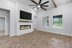 205 Deer Glade Ct, Azle, TX 76020 - Photo 6