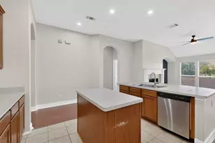 7911 Decoy Dr, Arlington, TX 76002 - Photo 6