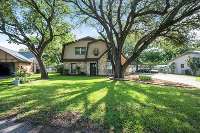 4106 Norfolk Bay Court, Granbury, TX 76049 - Photo 2