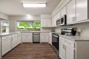 2512 Colleen Dr, Arlington, TX 76016 - Photo 12