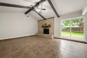 2512 Colleen Dr, Arlington, TX 76016 - Photo 8