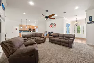 548 McKittrick Ct, Godley, TX 76044 - Photo 20
