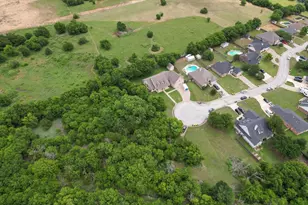 548 McKittrick Ct, Godley, TX 76044 - Photo 38