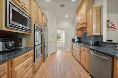 548 McKittrick Court, Godley, TX 76044 - Photo 12