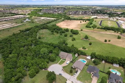 548 McKittrick Court, Godley, TX 76044 - Photo 38