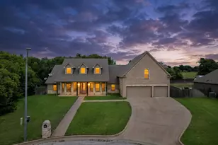 548 McKittrick Ct, Godley, TX 76044 - Photo 40