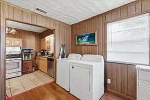 6807 Prosper St, Dallas, TX 75209 - Photo 18