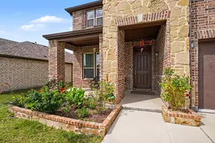 8825 Landergin Mesa Dr, Fort Worth, TX 76131 - Photo 4