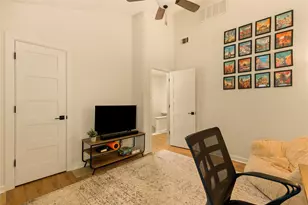 4015 Holland Ave, Dallas, TX 75219 - Photo 26