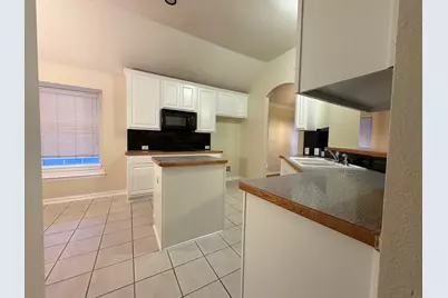 4701 Seachest Lane, Arlington, TX 76016 - Photo 4
